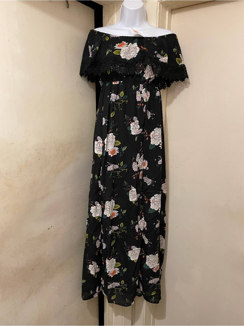 New Look Women's M Black Floral Off Shoulder Lace Trim Maxi Dress See Pics